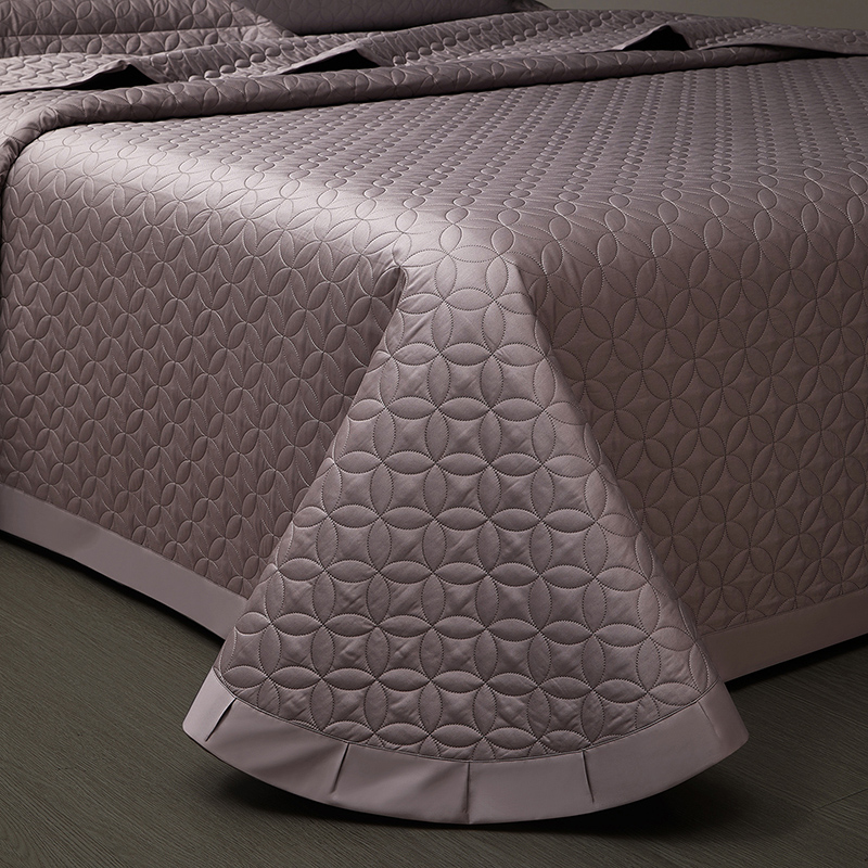 Комплект стеганого покрывала и – обзор и цена Home Textiles Premium